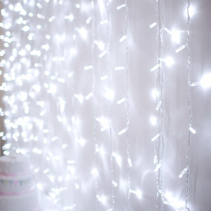 160 LED Curtain Light - 2Mx2M - Extendable - Johnny Boy